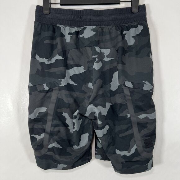 Under Armour Elite Cargo Shorts Mens Small Black Gray Camo Fitted Athletic - Picture 8 of 12